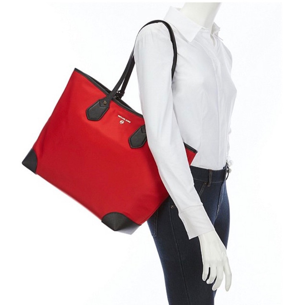 MICHEAL KORS EVA NYLON LARGE TOTE - Picture 11 of 11